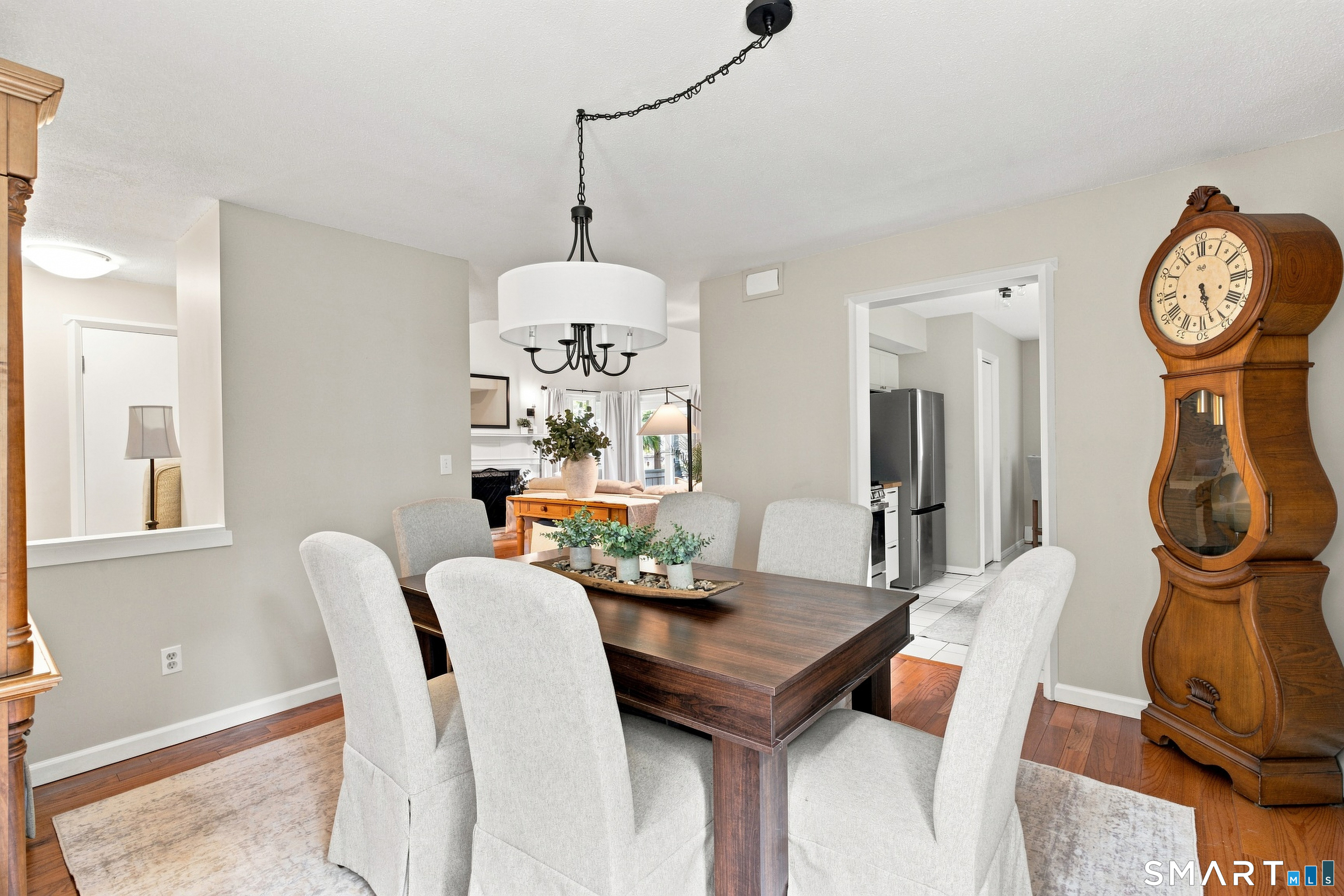 8 Lyle Court Farmington CT 06032