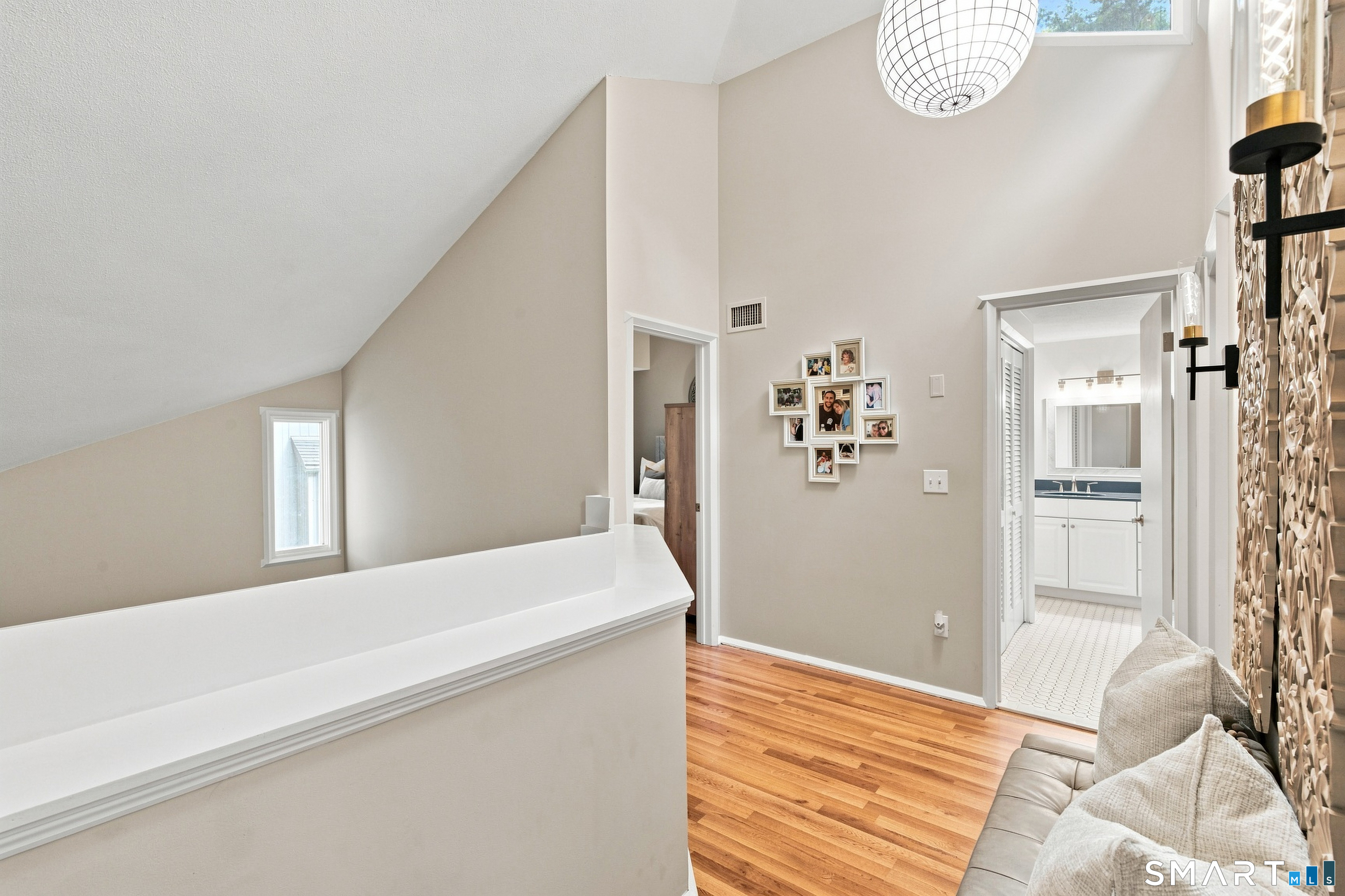 8 Lyle Court Farmington CT 06032