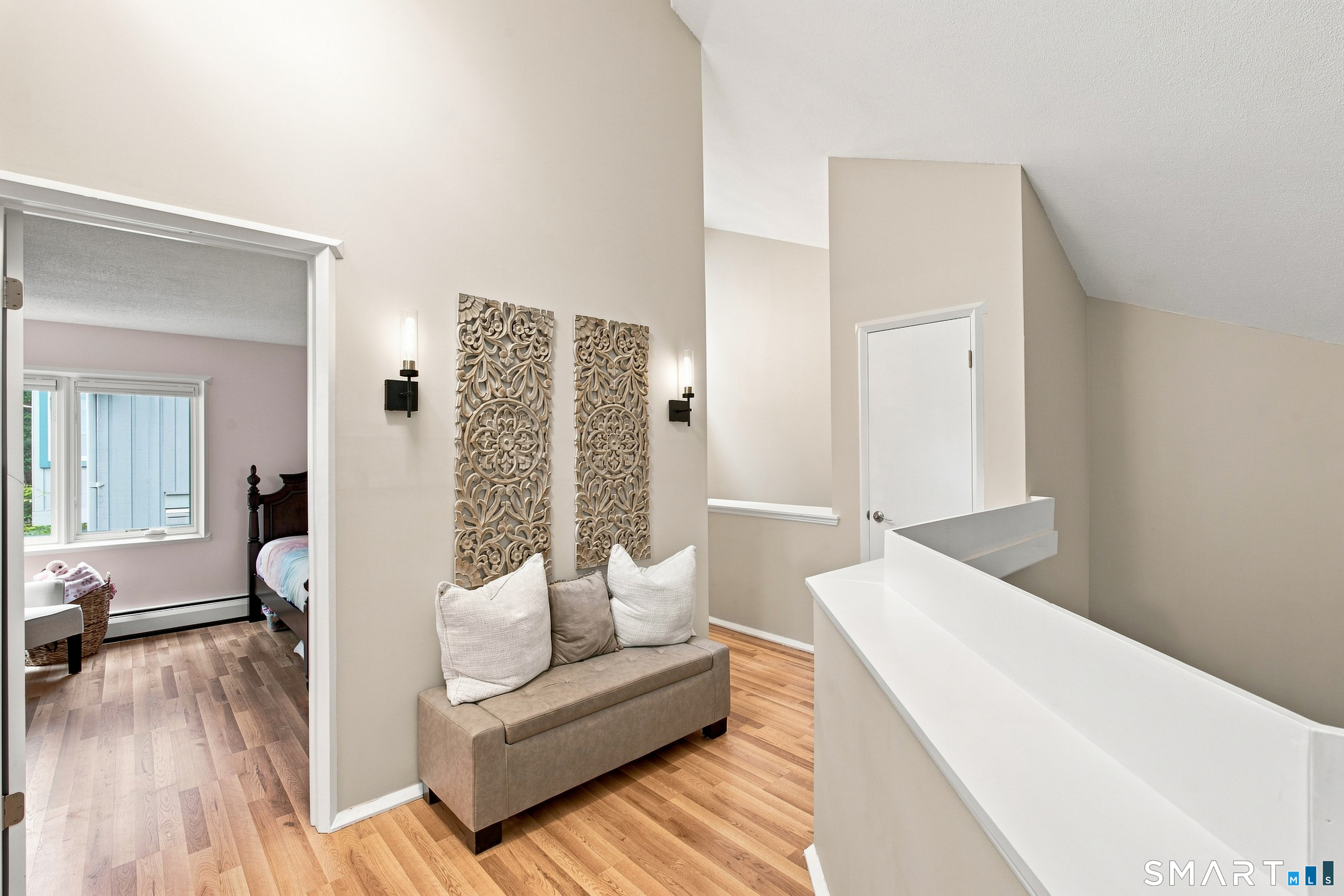 8 Lyle Court Farmington CT 06032