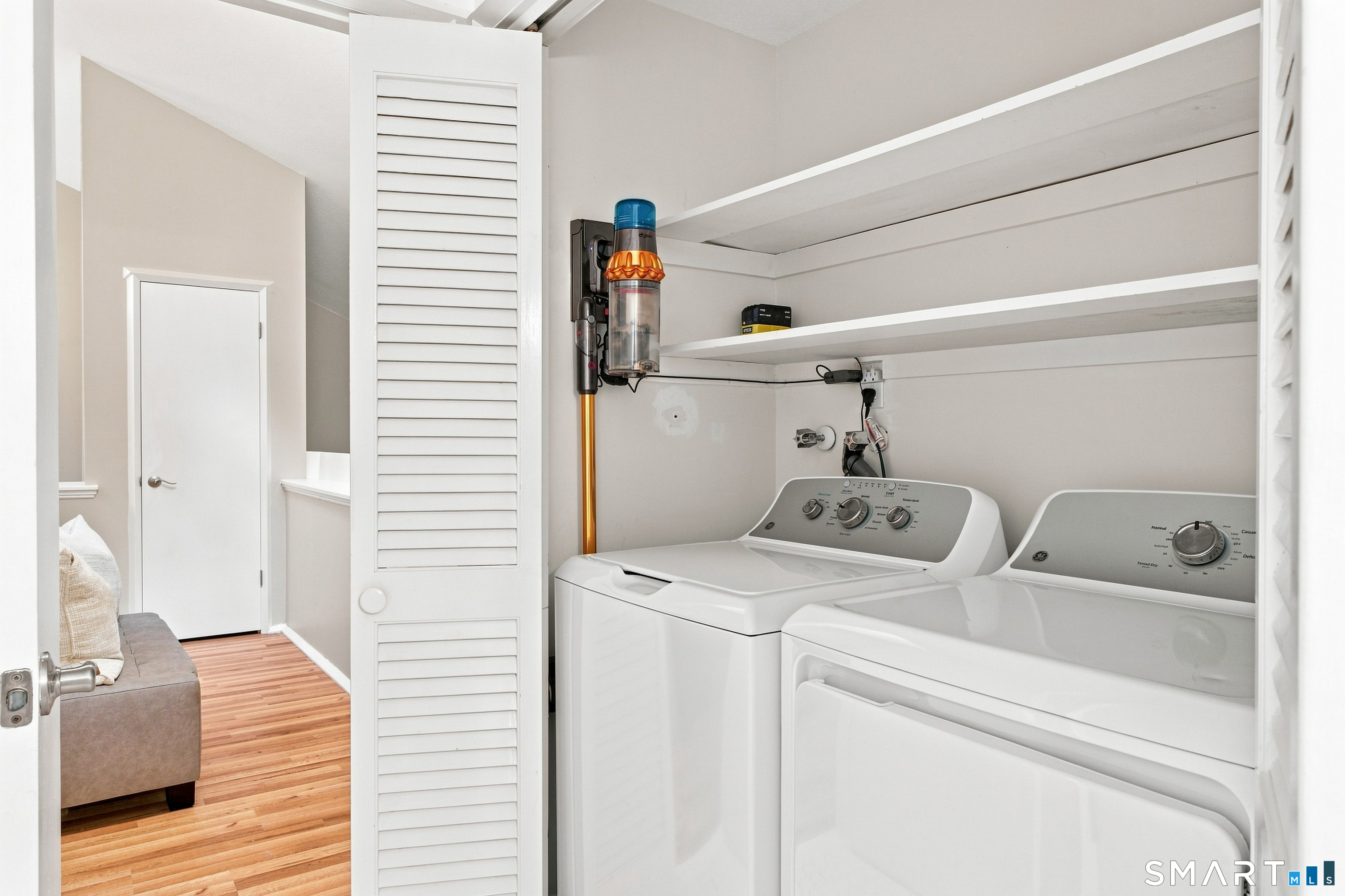 8 Lyle Court Farmington CT 06032