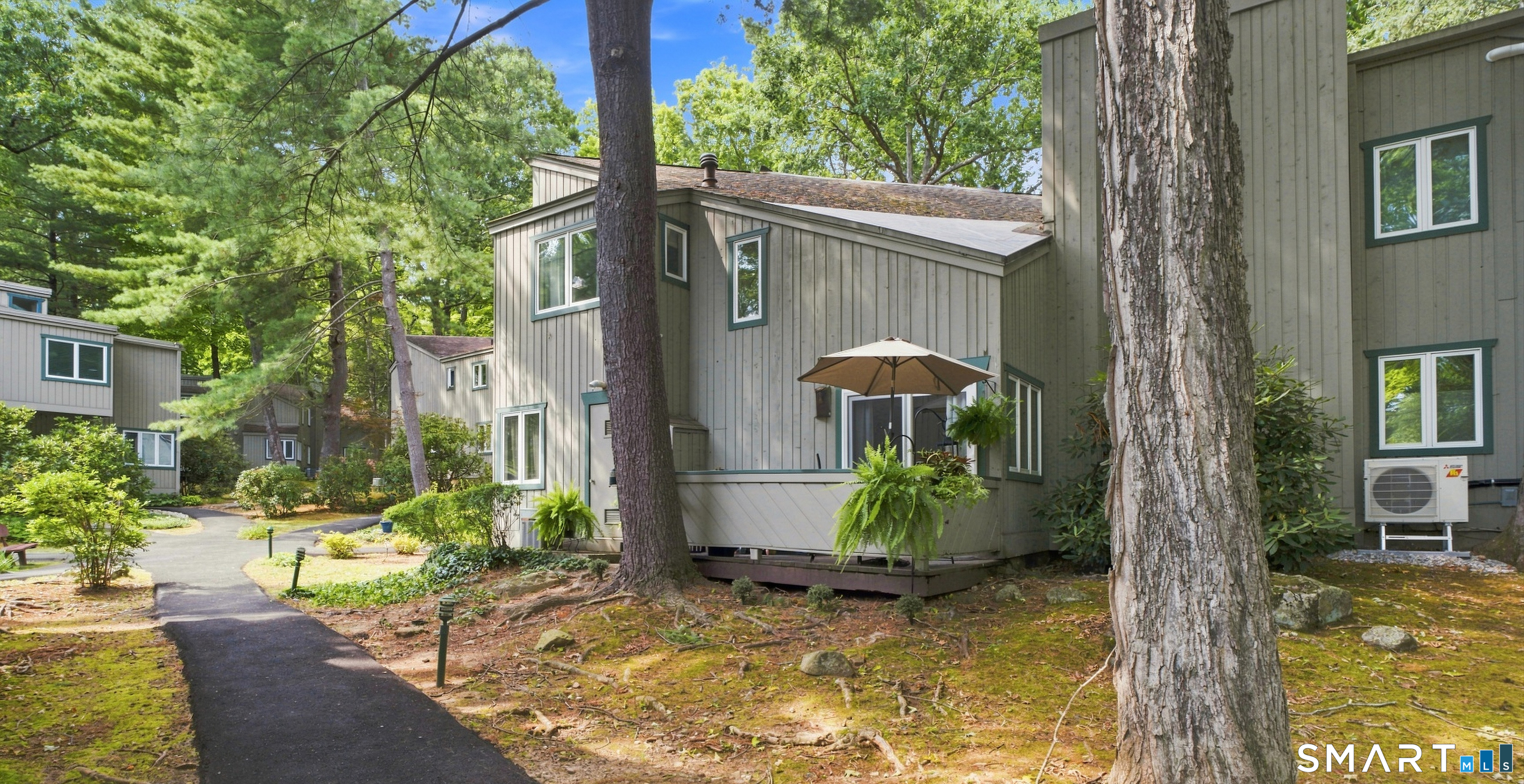 8 Lyle Court Farmington CT 06032