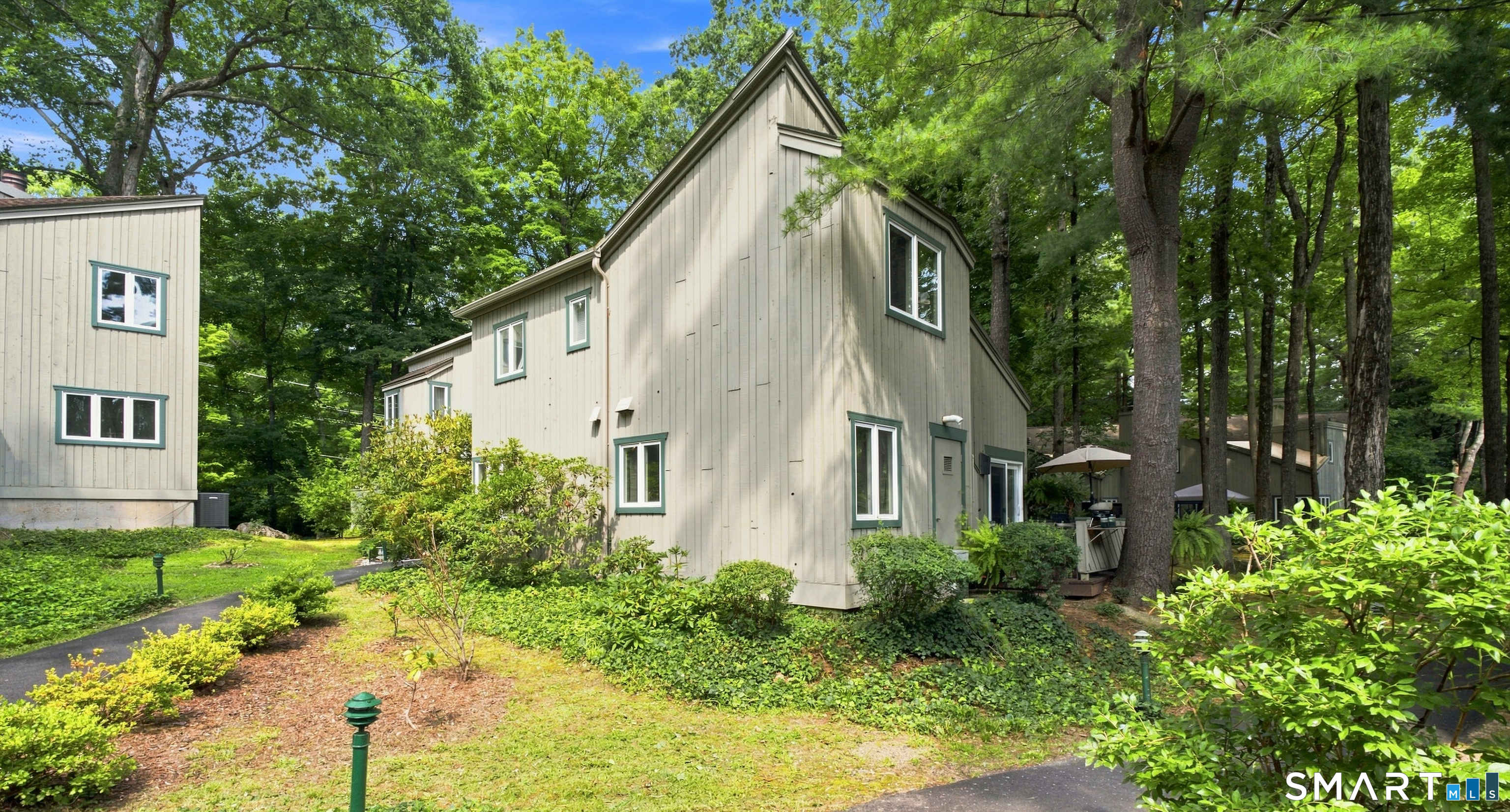 8 Lyle Court Farmington CT 06032