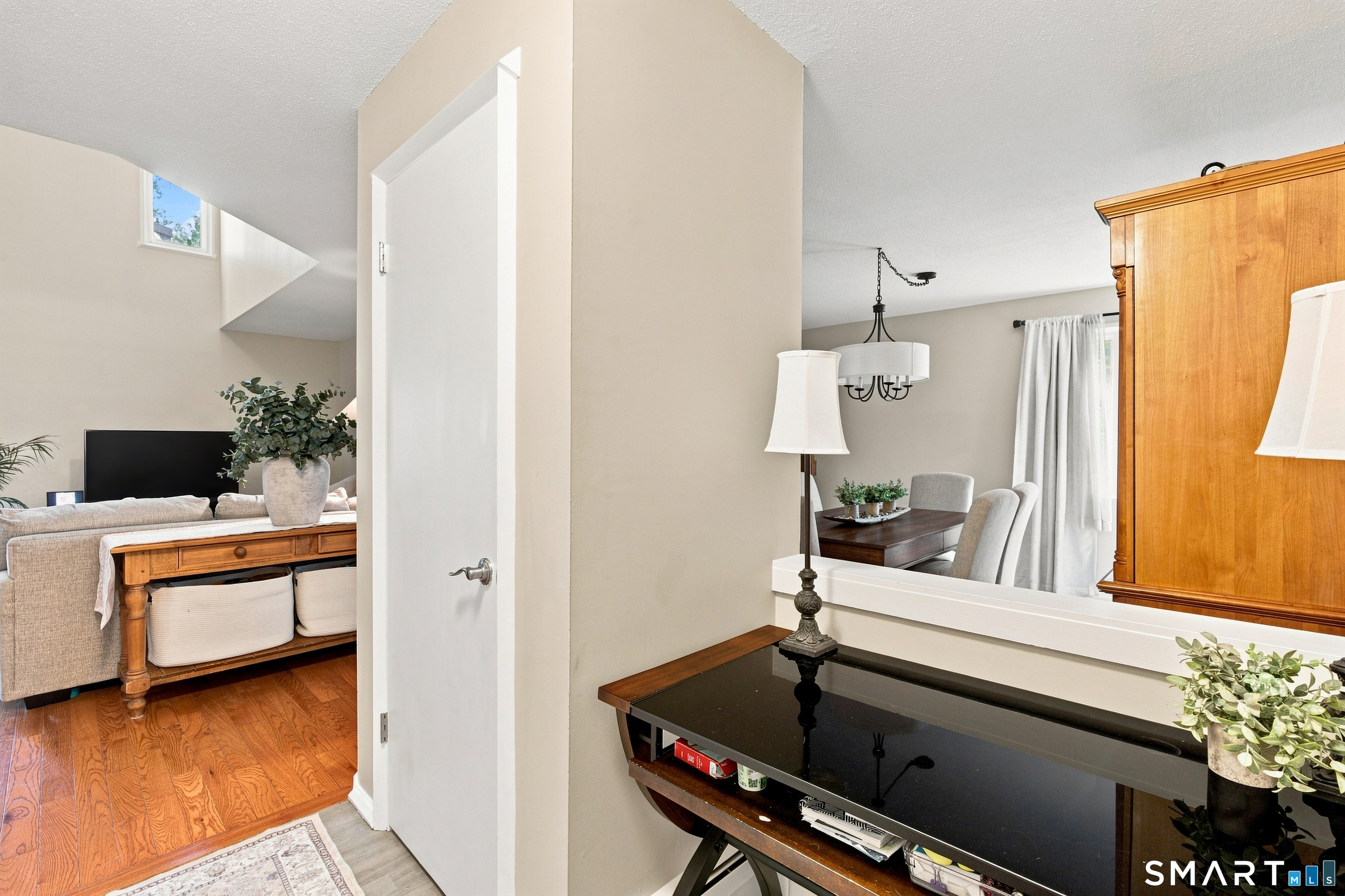 8 Lyle Court Farmington CT 06032