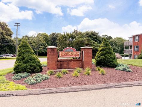 49 Heather Ridge Shelton CT 06484