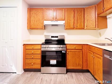 49 Heather Ridge Shelton CT 06484