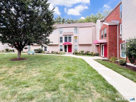 49 Heather Ridge Shelton CT 06484