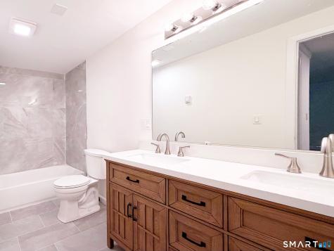 49 Heather Ridge Shelton CT 06484