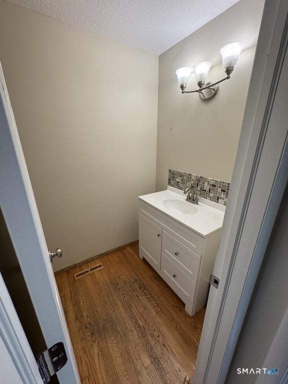 54 Currier Place Cheshire CT 06410