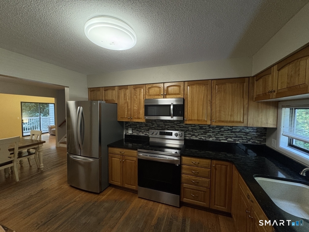 54 Currier Place Cheshire CT 06410