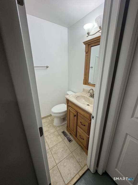 54 Currier Place Cheshire CT 06410
