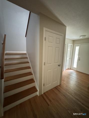54 Currier Place Cheshire CT 06410