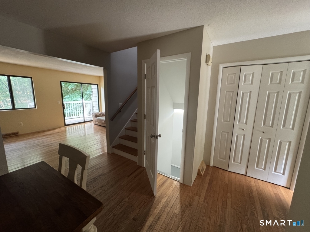 54 Currier Place Cheshire CT 06410
