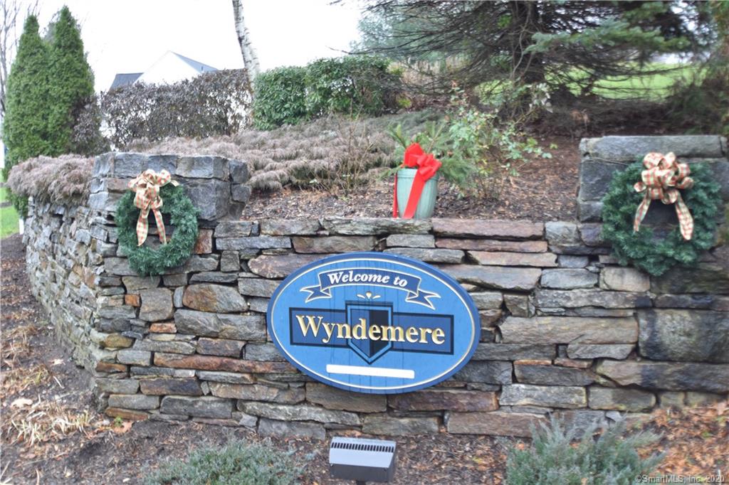 75 Wyndemere Lane Windsor CT 06095