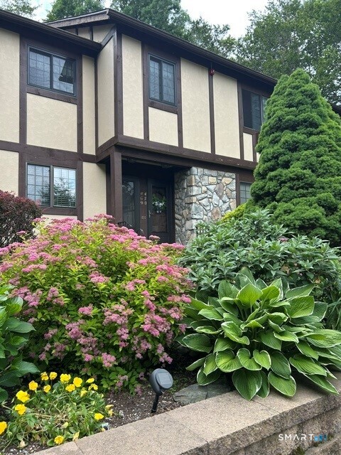 470 Swanson Crescent Milford CT 06461