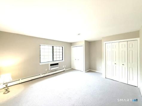 112 Foxwood Close Milford CT 06460