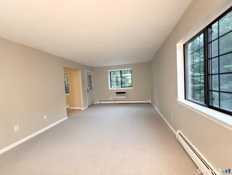112 Foxwood Close Milford CT 06460