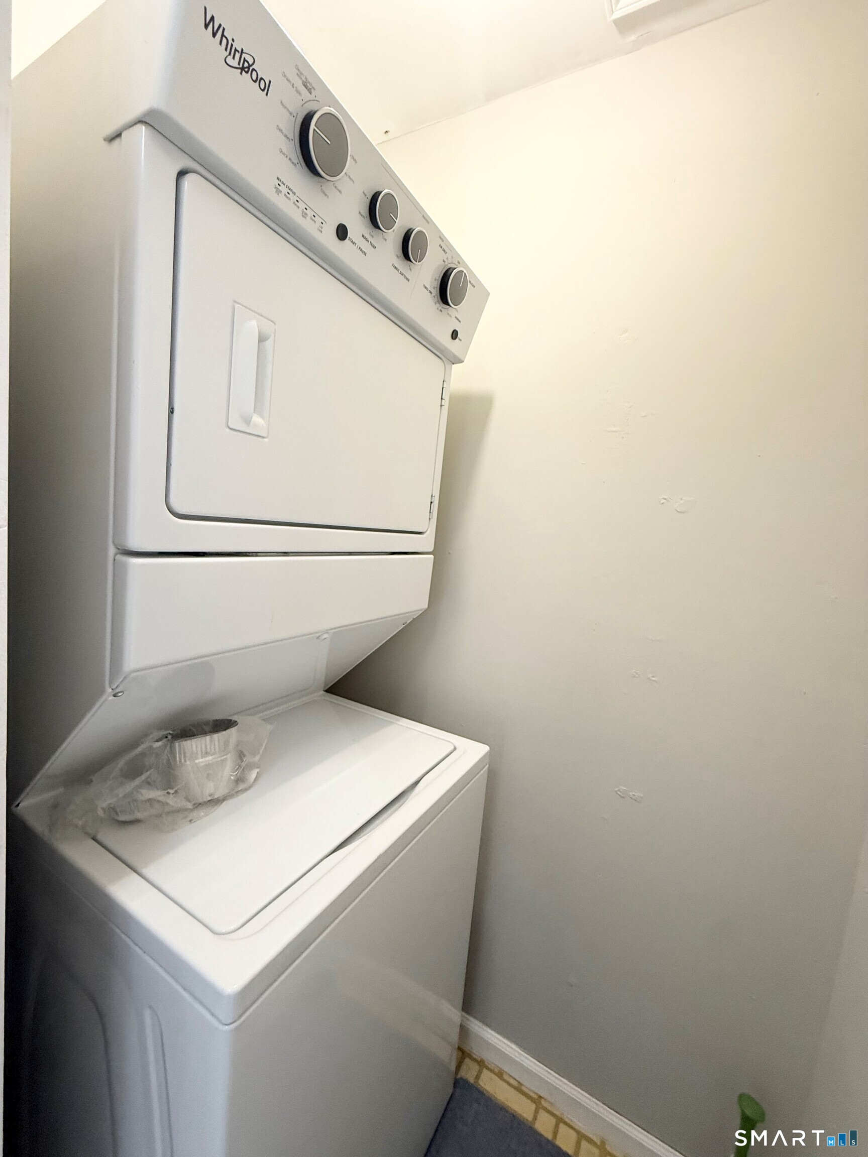 112 Foxwood Close Milford CT 06460