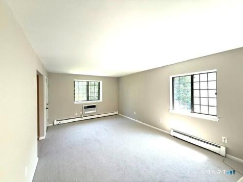 112 Foxwood Close Milford CT 06460