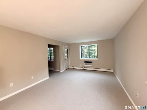 112 Foxwood Close Milford CT 06460
