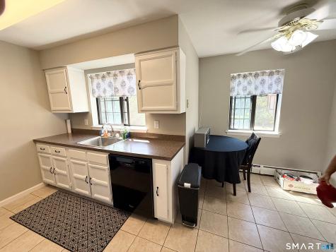 112 Foxwood Close Milford CT 06460