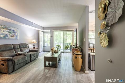 11 Cedar Court East Haven CT 06512