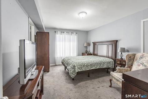 11 Cedar Court East Haven CT 06512