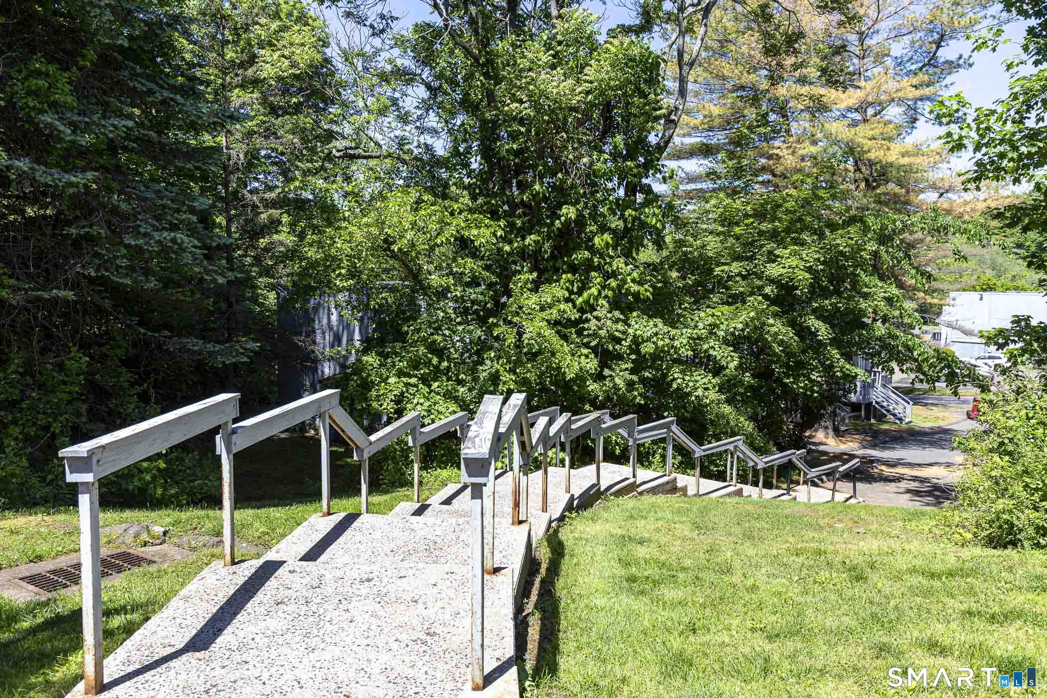 11 Cedar Court East Haven CT 06512