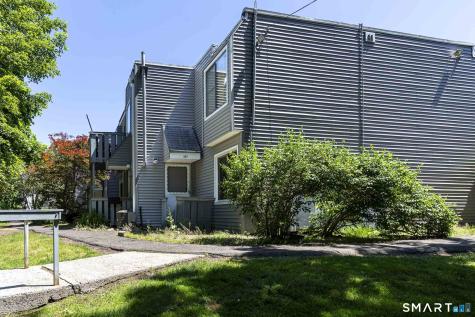 11 Cedar Court East Haven CT 06512