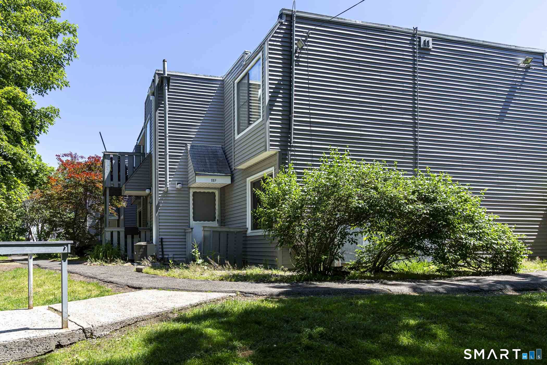 11 Cedar Court East Haven CT 06512