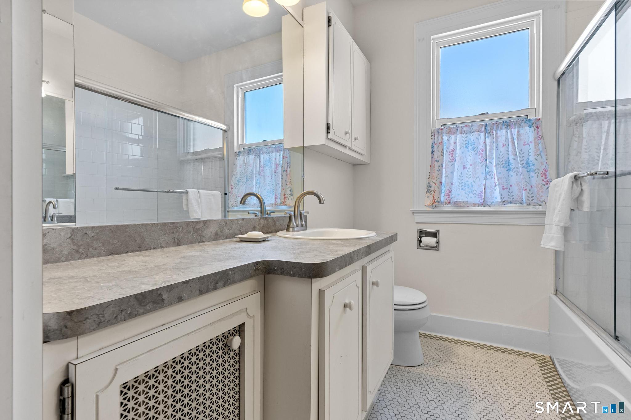 21 Robin Road West Hartford CT 06119