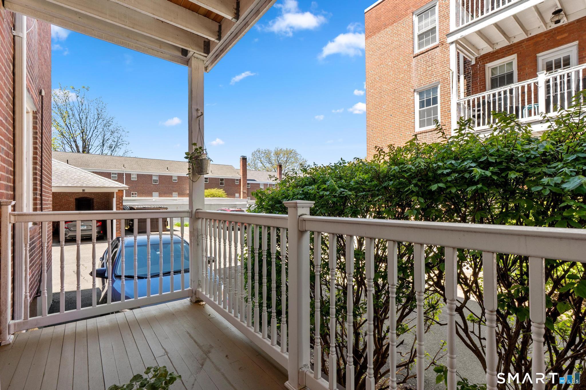 21 Robin Road West Hartford CT 06119