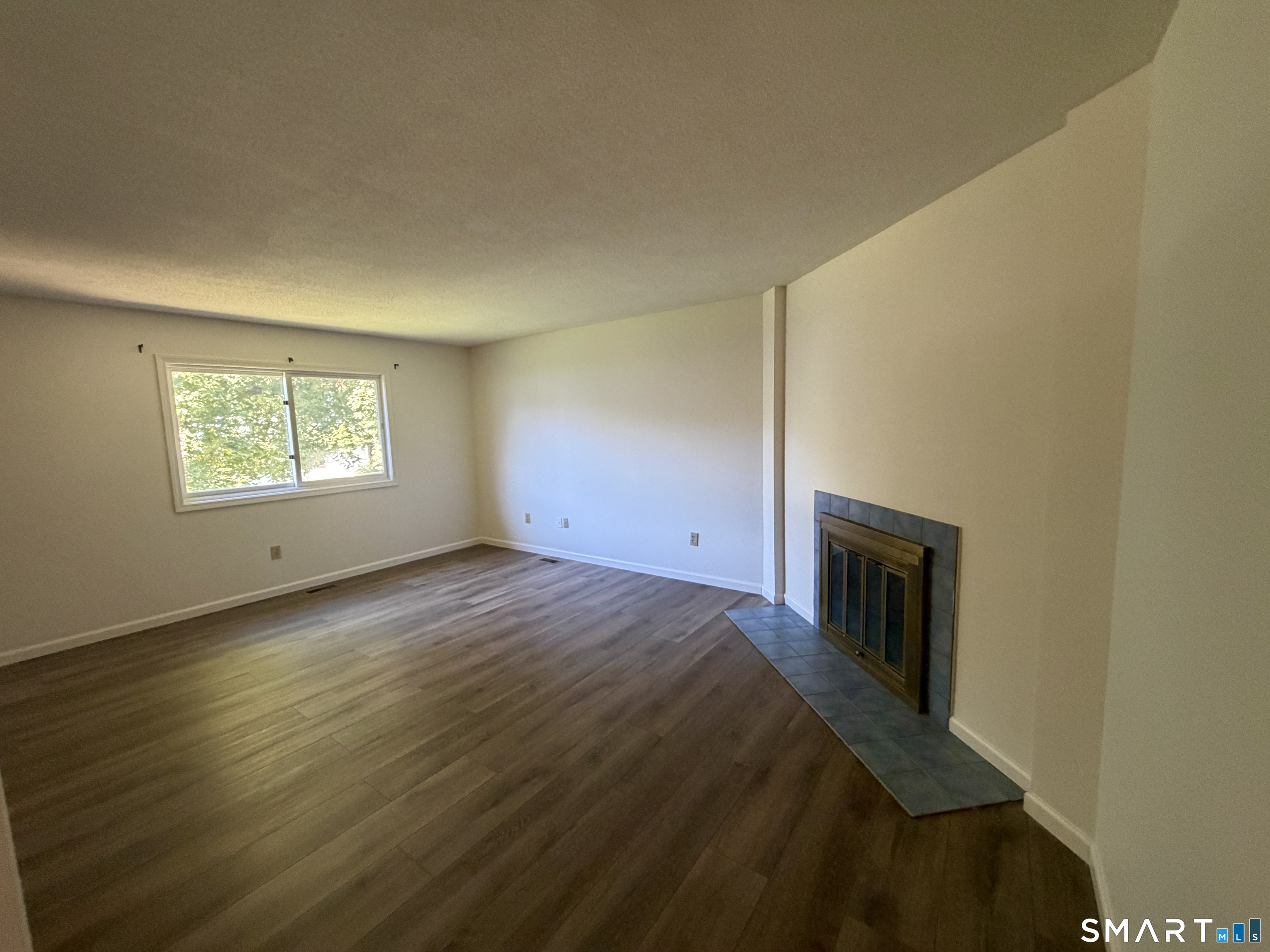 27 Crows Nest Lane Danbury CT 06811