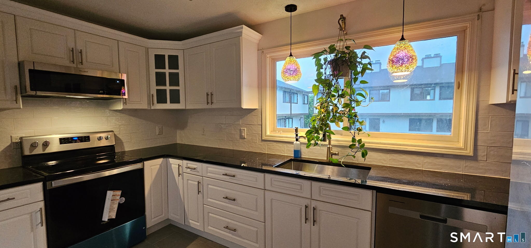 27 Crows Nest Lane Danbury CT 06811