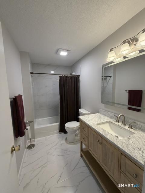 27 Crows Nest Lane Danbury CT 06811