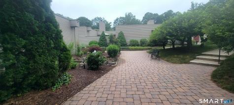 37 Charlton Hill Road Hamden CT 06518