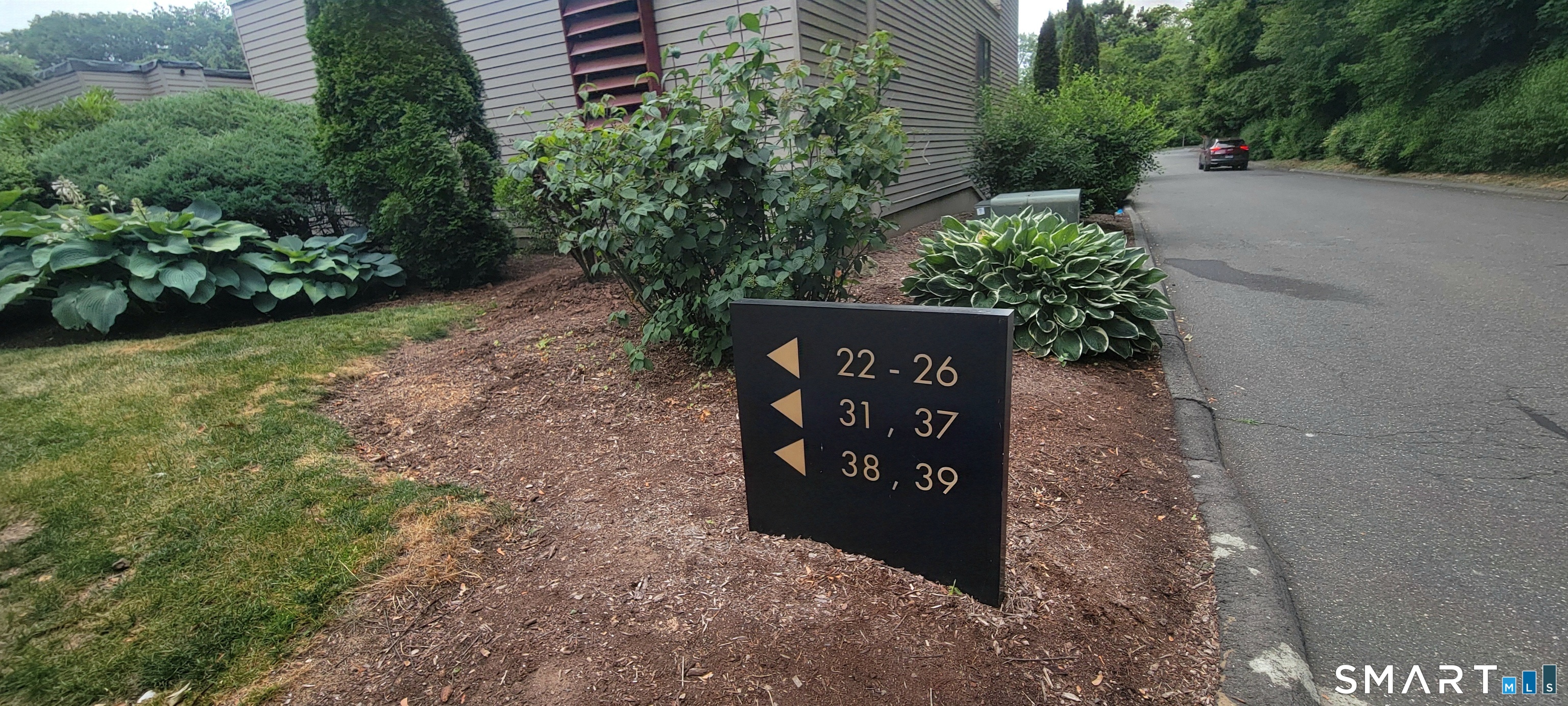 37 Charlton Hill Road Hamden CT 06518