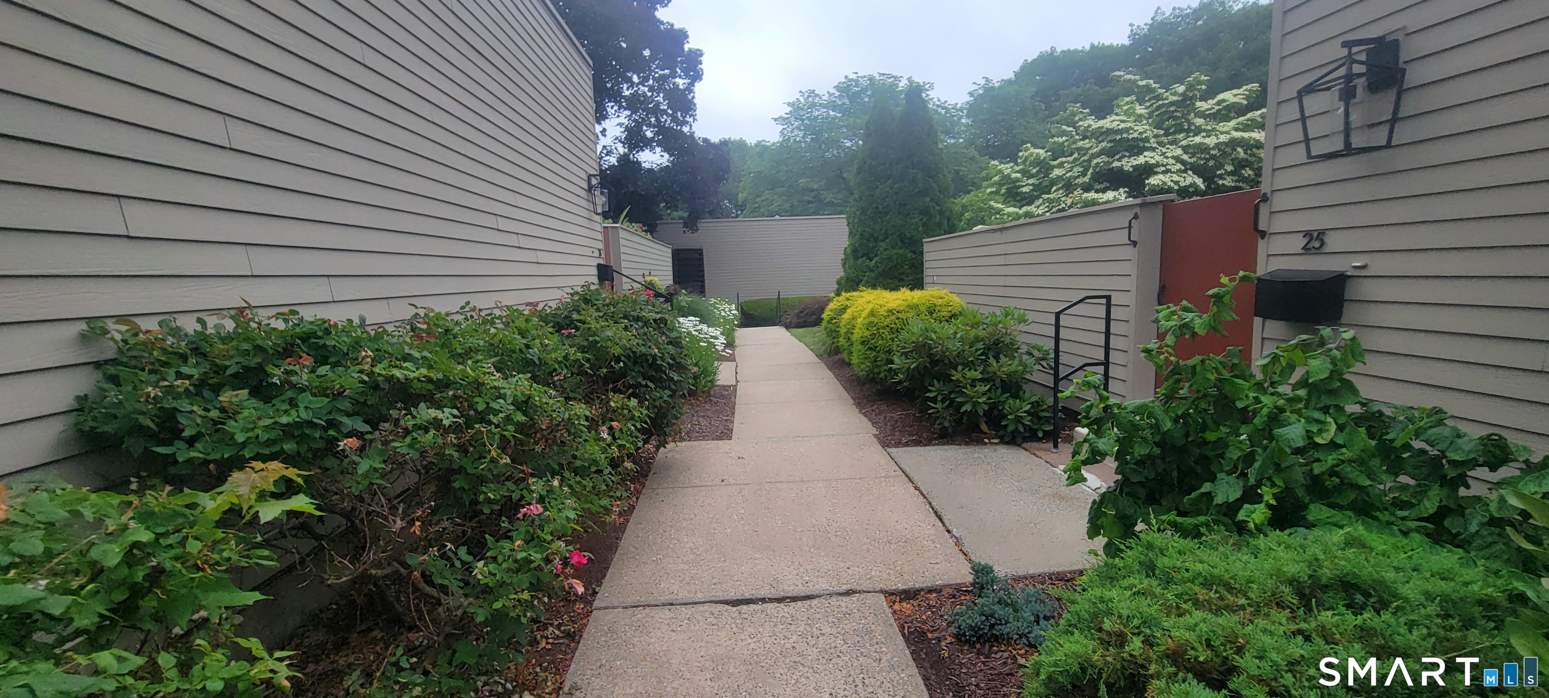 37 Charlton Hill Road Hamden CT 06518