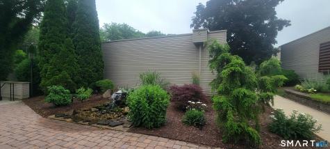 37 Charlton Hill Road Hamden CT 06518