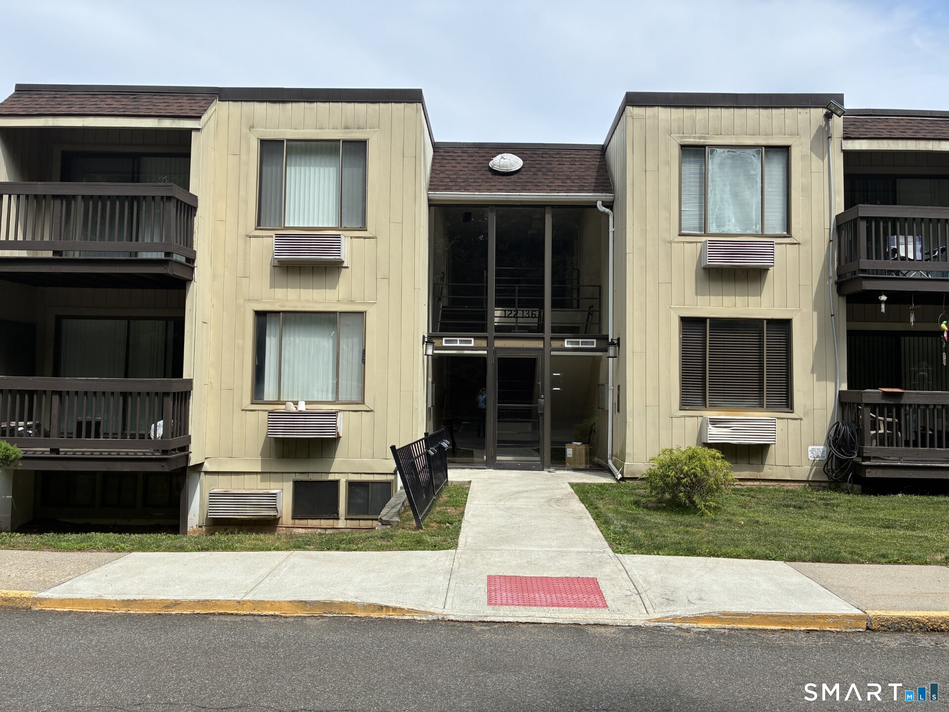 175 Mill Pond Road Hamden CT 06514