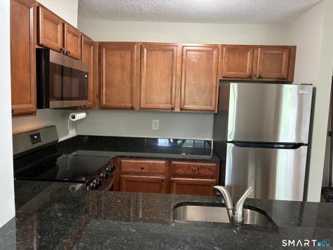 175 Mill Pond Road Hamden CT 06514