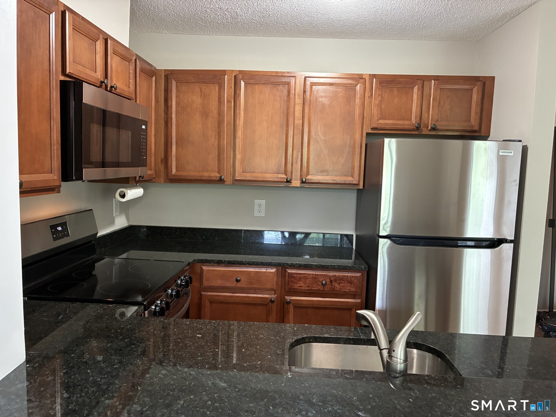 175 Mill Pond Road Hamden CT 06514