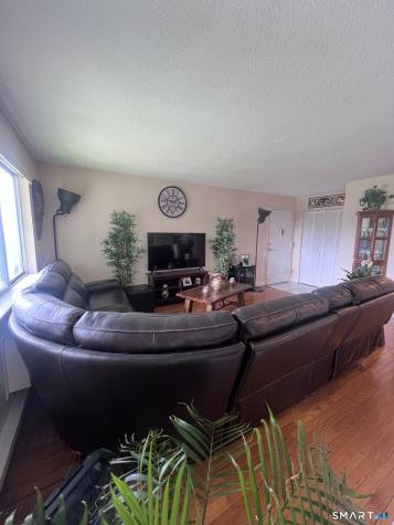 93 Kent Court Meriden CT 06450
