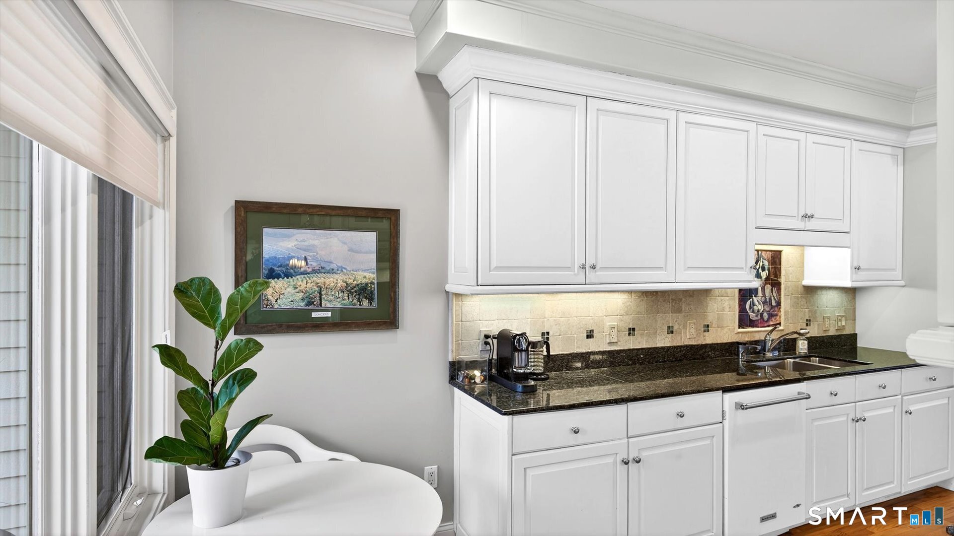 4 Thistle Hollow Avon CT 06001