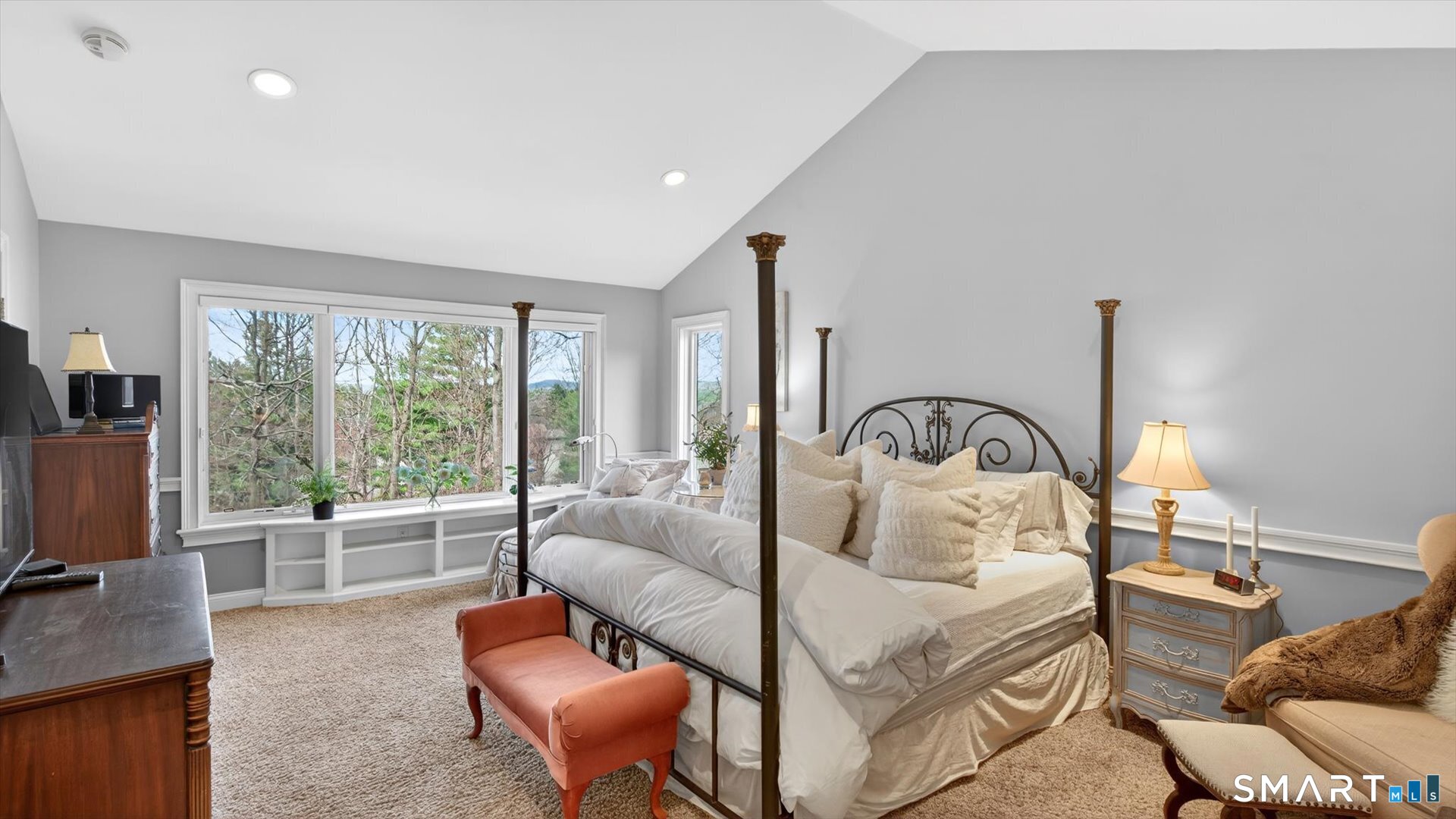 4 Thistle Hollow Avon CT 06001