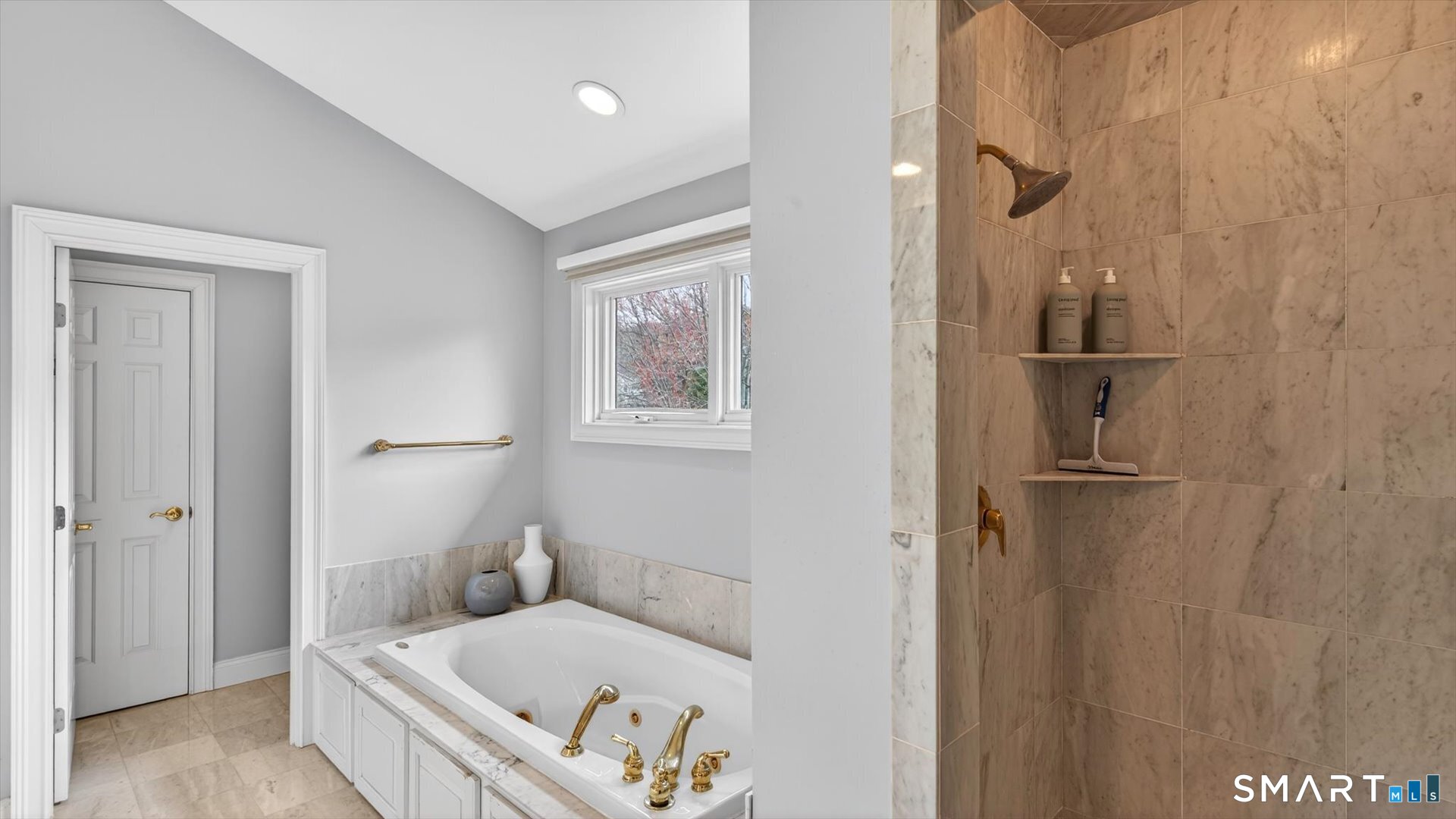 4 Thistle Hollow Avon CT 06001