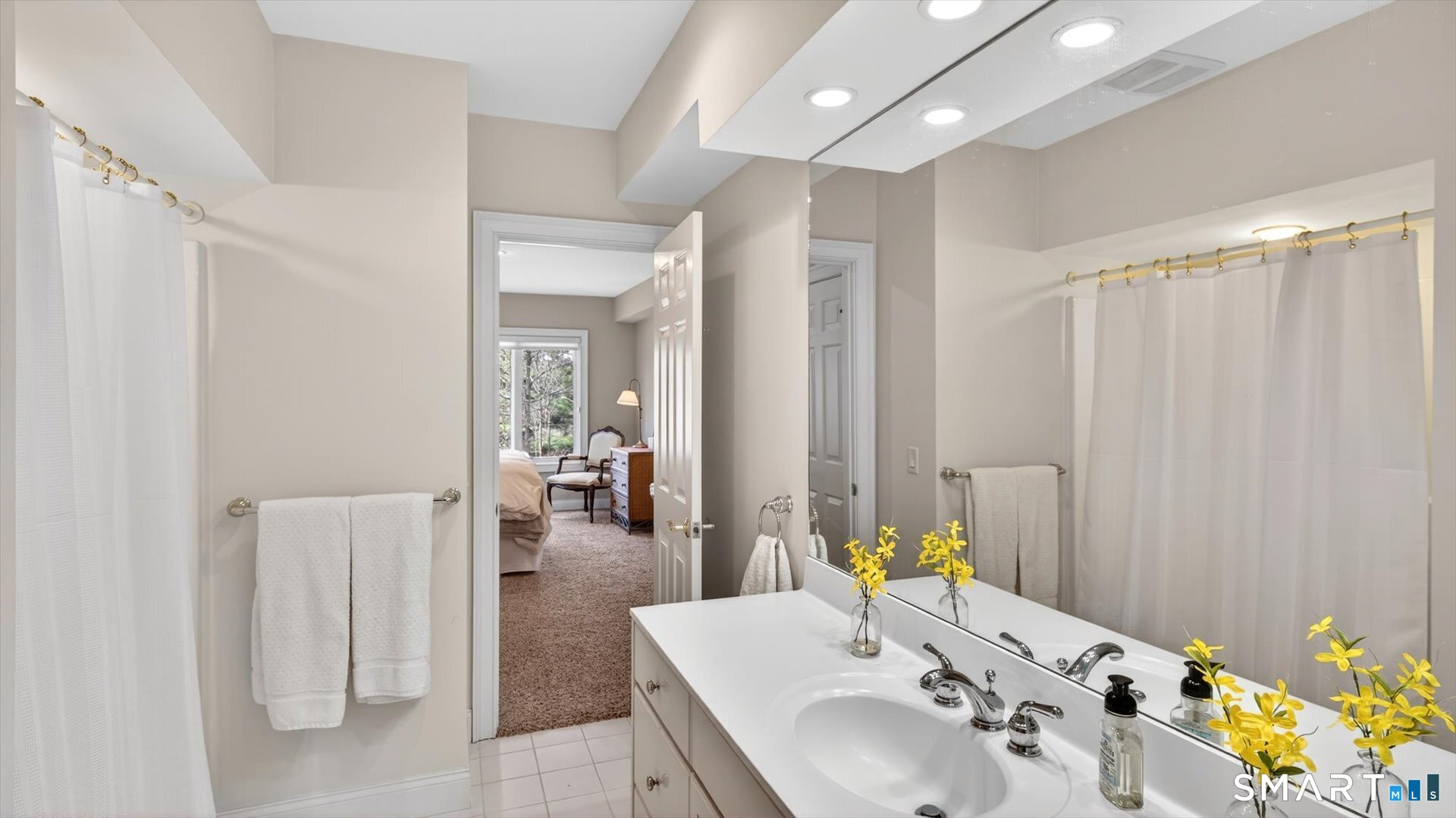 4 Thistle Hollow Avon CT 06001