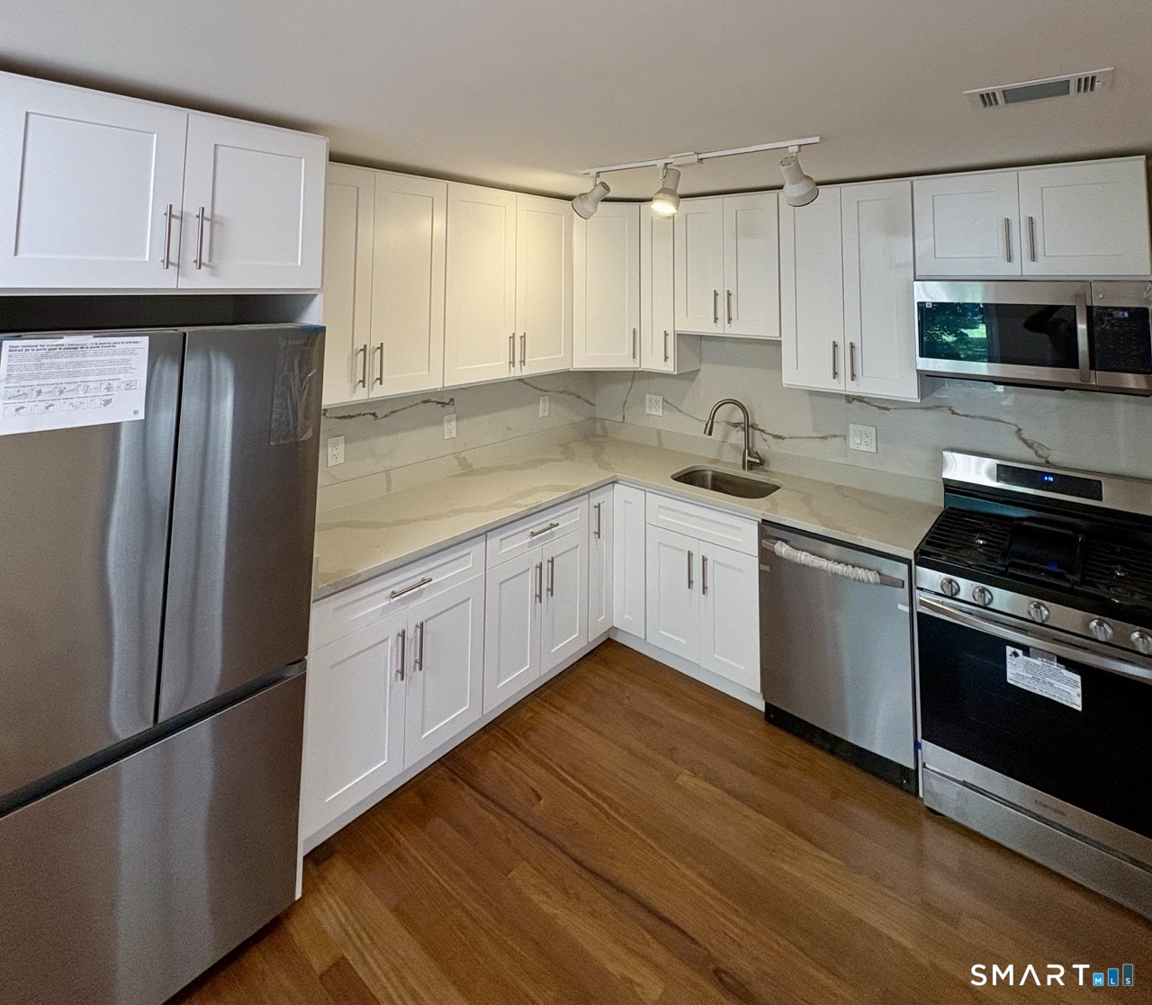 13 Cedar Court East Haven CT 06513