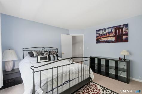 20 Evergreen Trail Farmington CT 06032