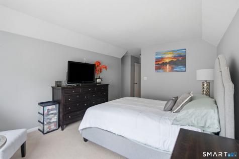 20 Evergreen Trail Farmington CT 06032