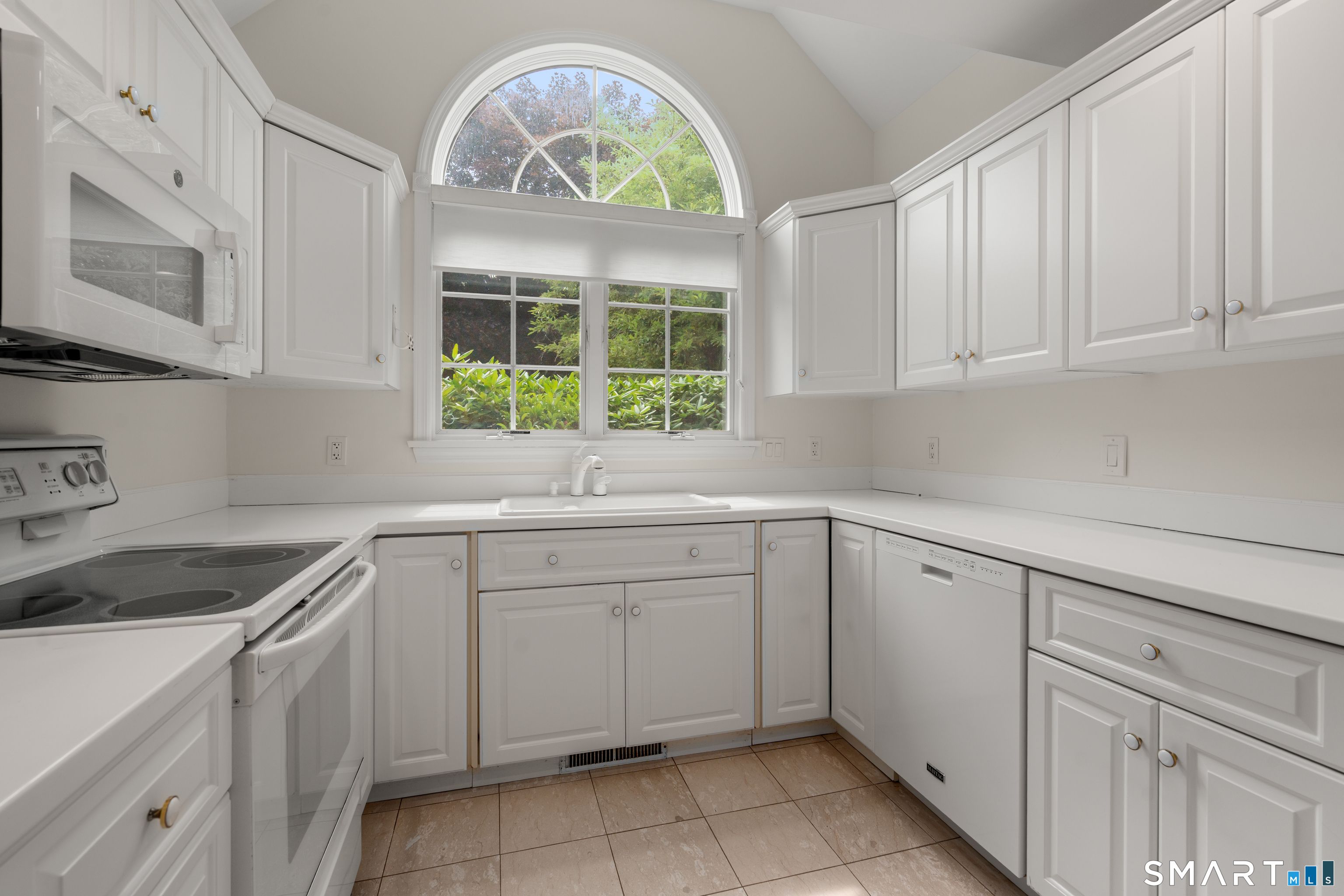 20 Carrie Circle Fairfield CT 06825